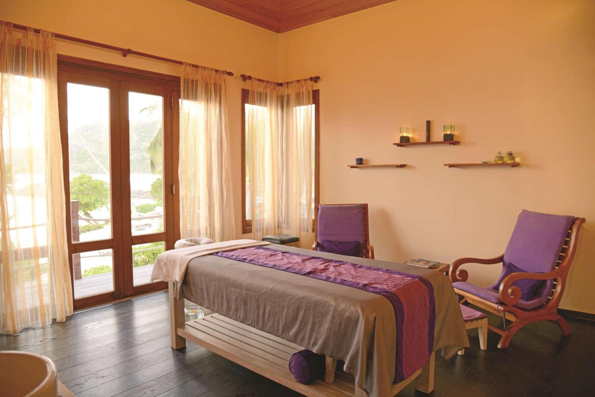 Doubletree By Hilton Seychelles Allamanda Resort & Spa Takamaka Exterior foto