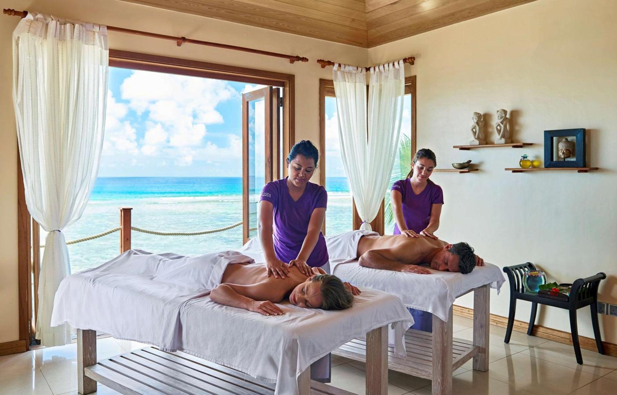 Doubletree By Hilton Seychelles Allamanda Resort & Spa Takamaka Exterior foto