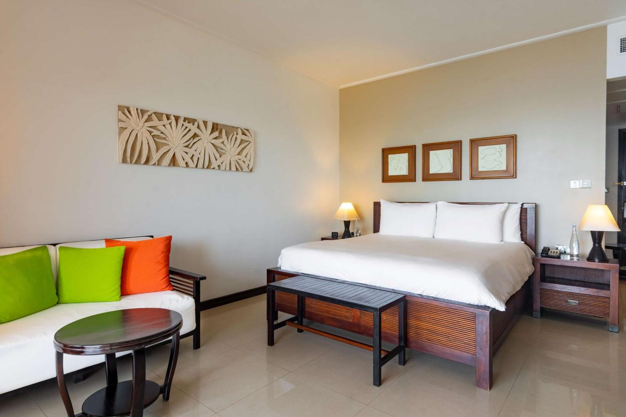 Doubletree By Hilton Seychelles Allamanda Resort & Spa Takamaka Exterior foto
