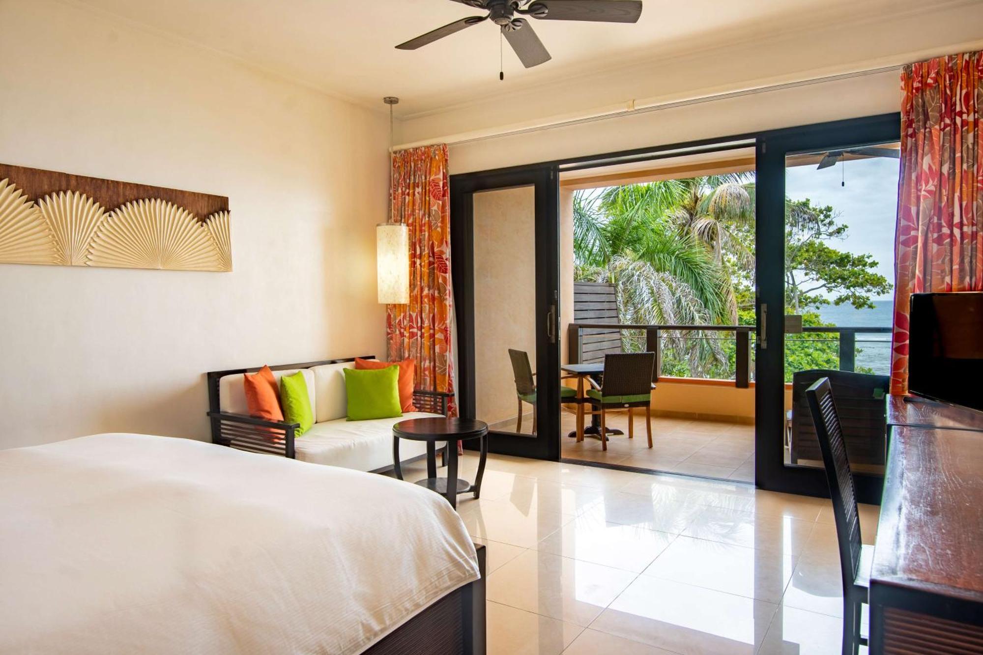 Doubletree By Hilton Seychelles Allamanda Resort & Spa Takamaka Exterior foto