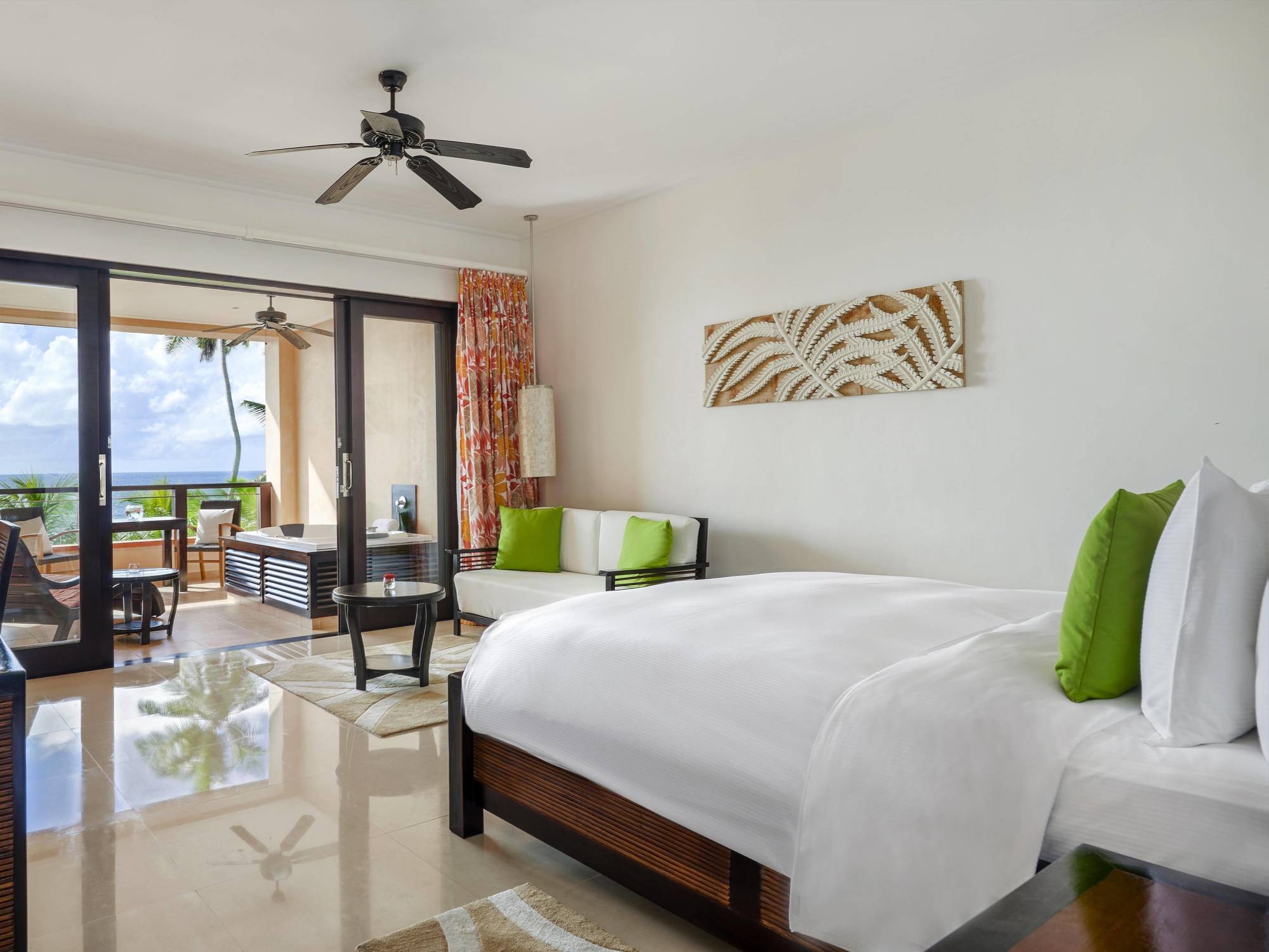 Doubletree By Hilton Seychelles Allamanda Resort & Spa Takamaka Exterior foto